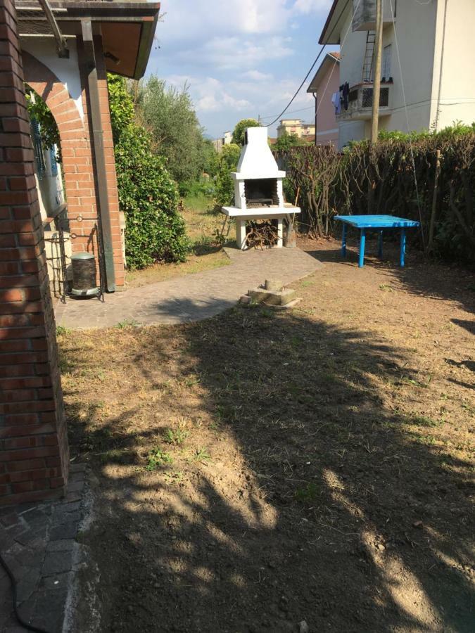 Casa Degli Zii Appartamento Letizia Luni Extérieur photo