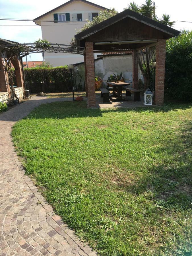 Casa Degli Zii Appartamento Letizia Luni Extérieur photo